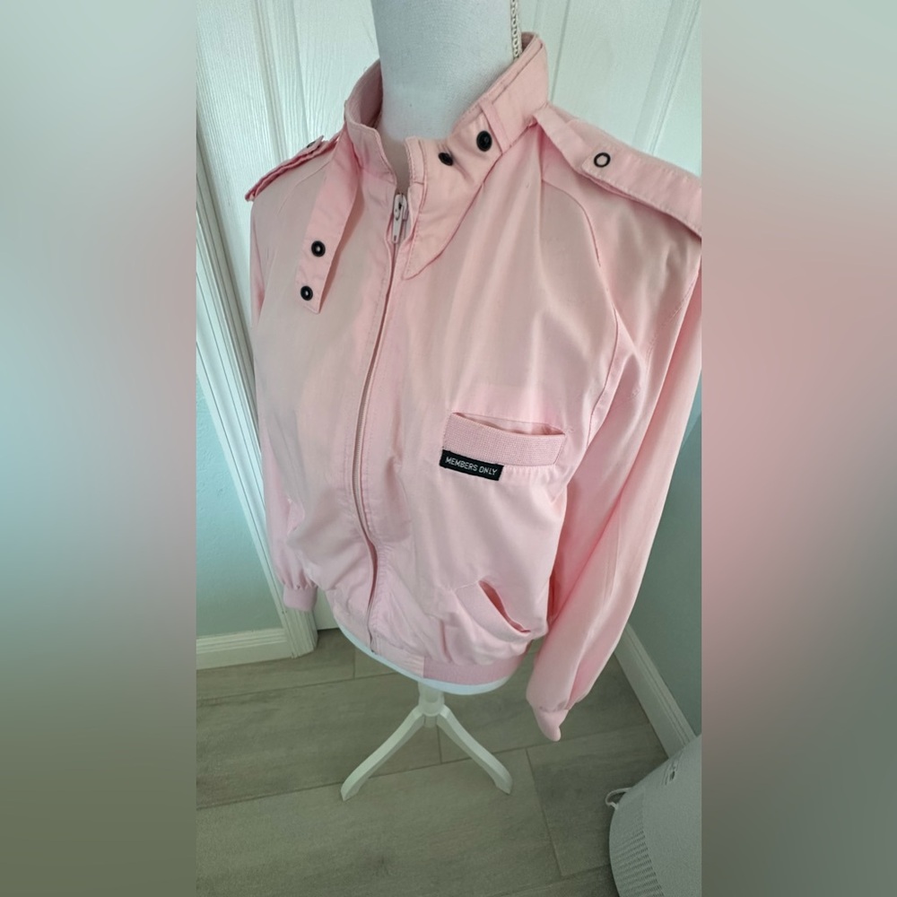 Vintage Original Pink Members Only jacket - Picture 13 of 15
